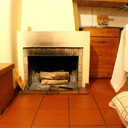 Cosy In Seia, 25 Sqm, Welcoming Fireplace Apartment *