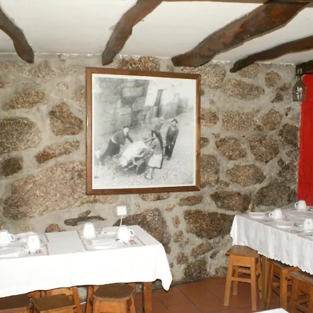 Apartment Cosy In Seia, 25 Sqm, Welcoming Fireplace